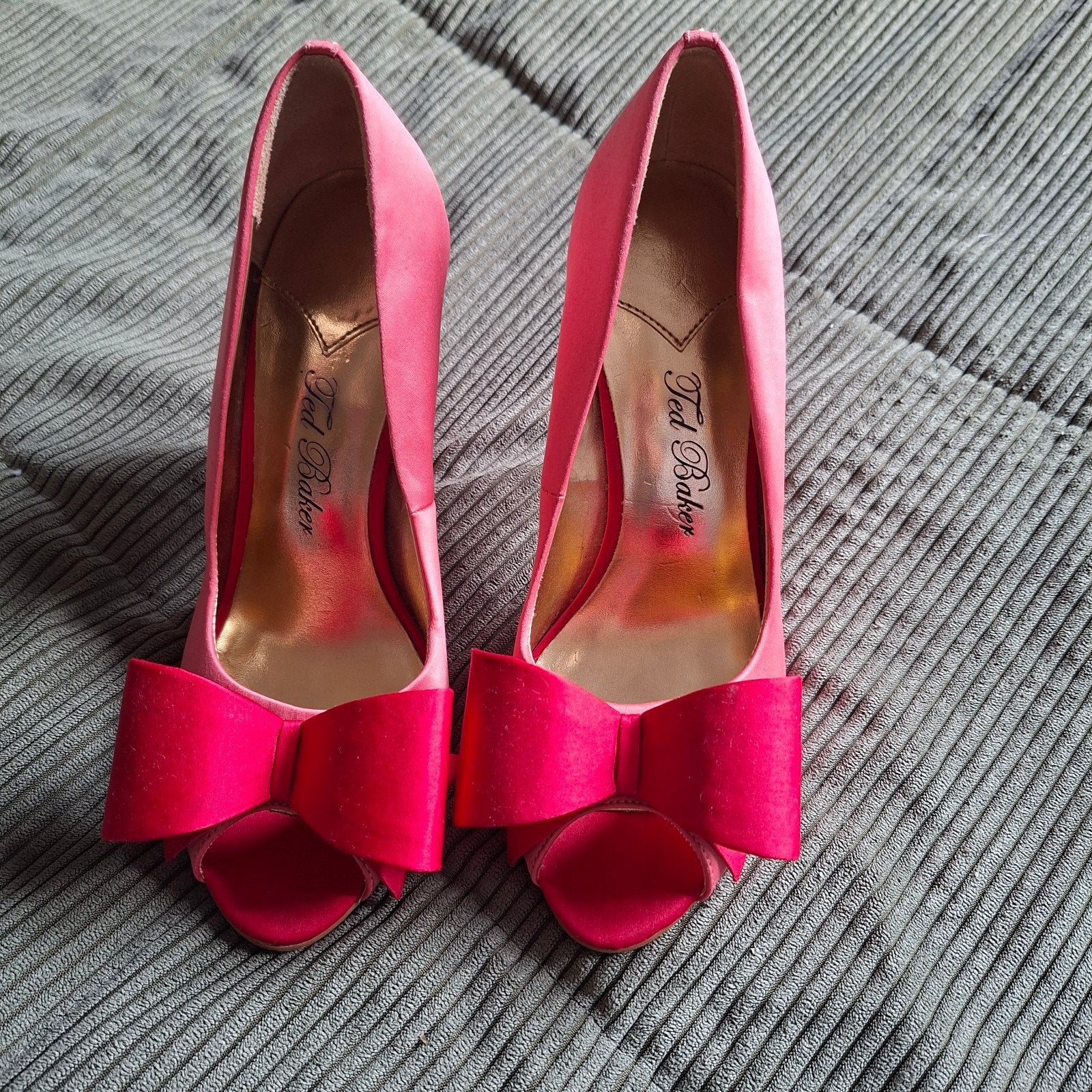 Ted Baker Roze Peep-Toe Pumps met Strik maat 36, Kleding | Dames, Pumps, Ophalen of Verzenden, Roze, Ted Baker