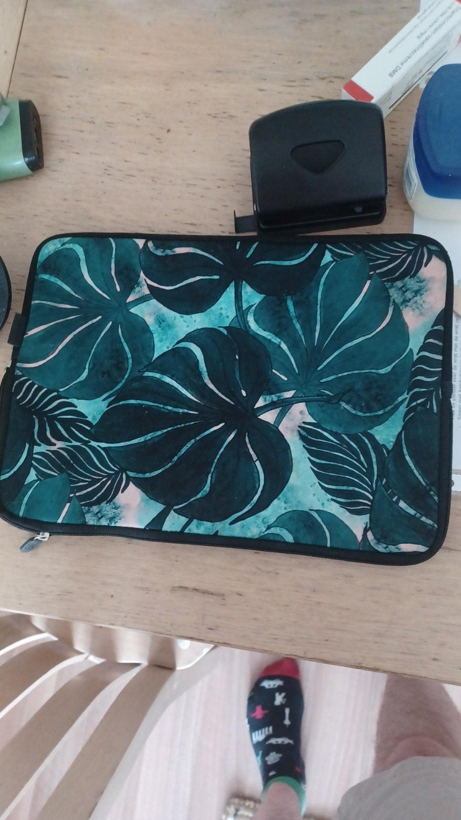 Laptophoes met tropische print - 32.5 x 22.5 cm, Computers en Software, Laptophoezen, Ophalen of Verzenden, 13 inch, Gebruikt