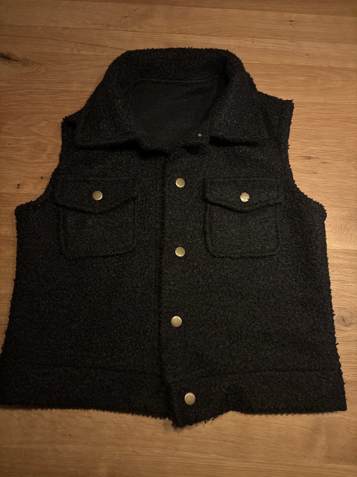 Zwart Bouclé Gilet met Gouden Knopen - Made in Italy, Ophalen of Verzenden, Zo goed als nieuw, Maat 38/40 (M), Zwart