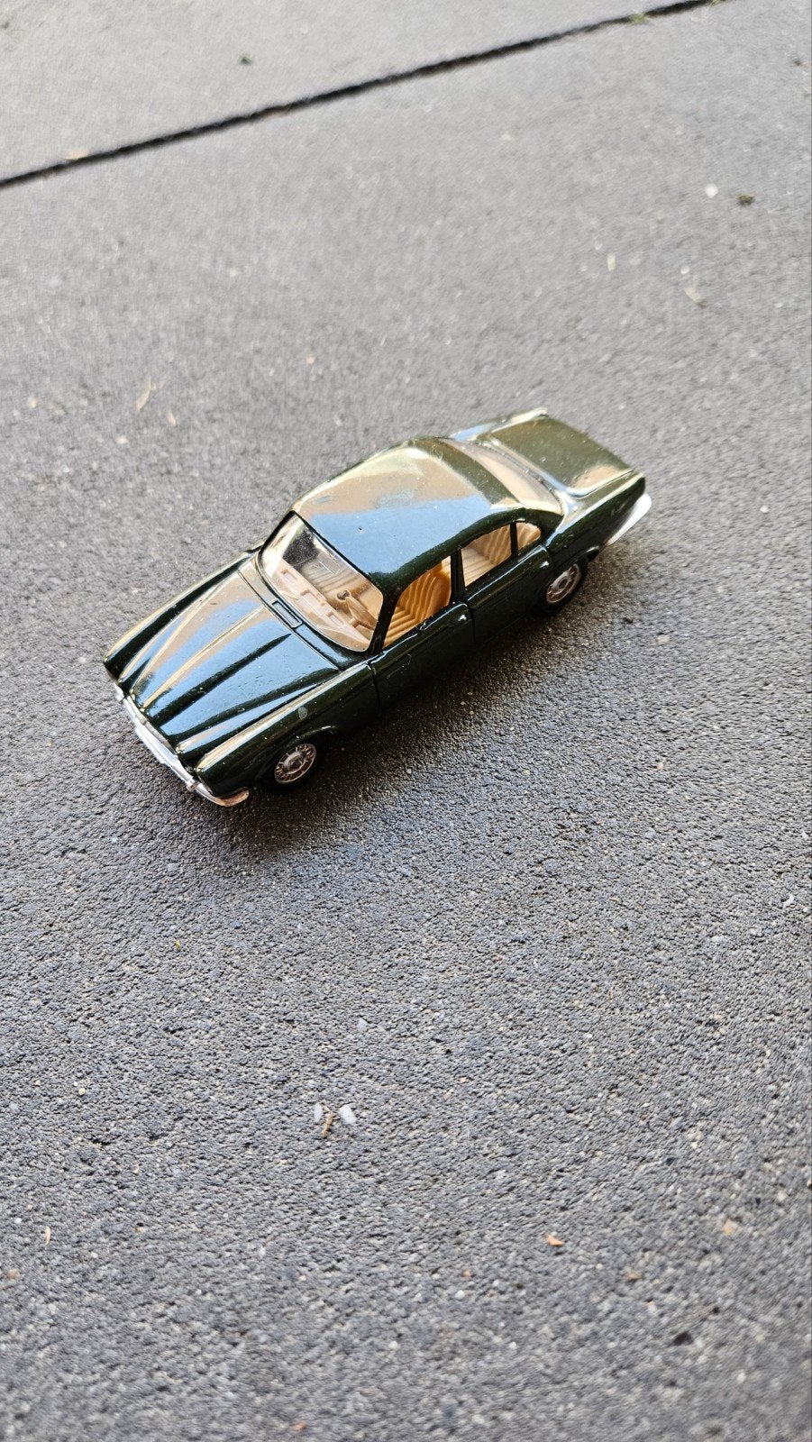 Solido Jaguar XJ12 S2, schaal 1:43., Ophalen of Verzenden, Auto, Solido