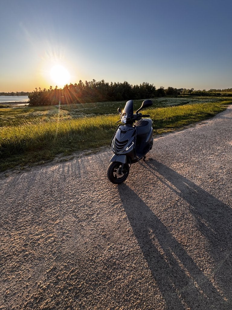 Zip IGET 2019, Fietsen en Brommers, Scooters | Piaggio, Zo goed als nieuw, Zip, Maximaal 45 km/u, Benzine, Ophalen