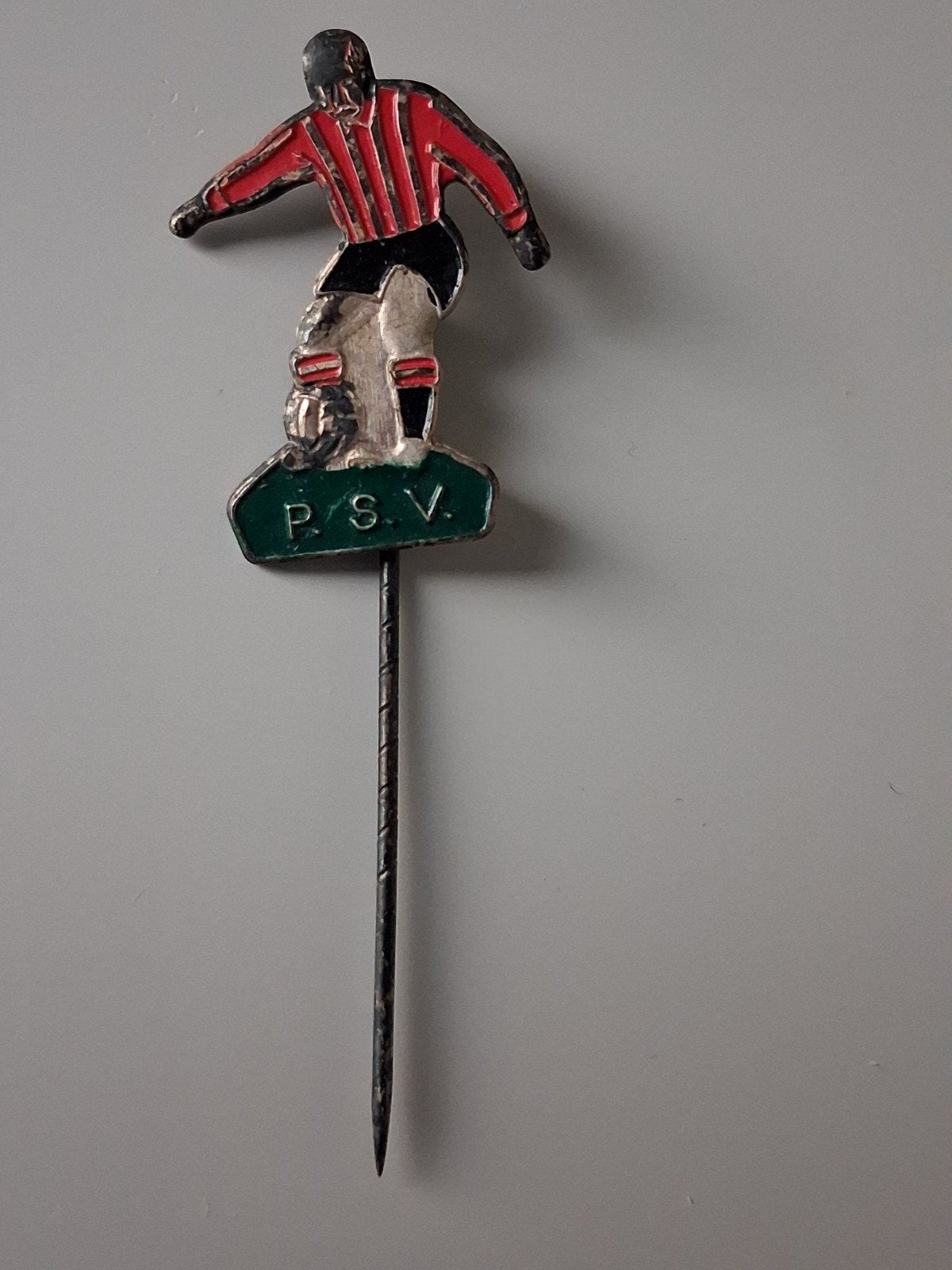 Vintage PSV Voetballer Speld, Verzamelen, Sportartikelen en Voetbal, Ophalen of Verzenden, Gebruikt, PSV, Beeldje of Poppetje