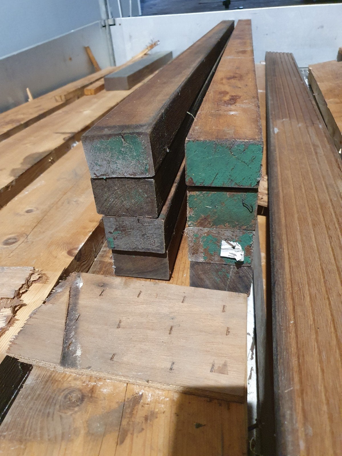 Hardhout/ Bankirai  palen / regels., Doe-het-zelf en Verbouw, Hout en Planken, Ophalen of Verzenden, Balk, Overige houtsoorten