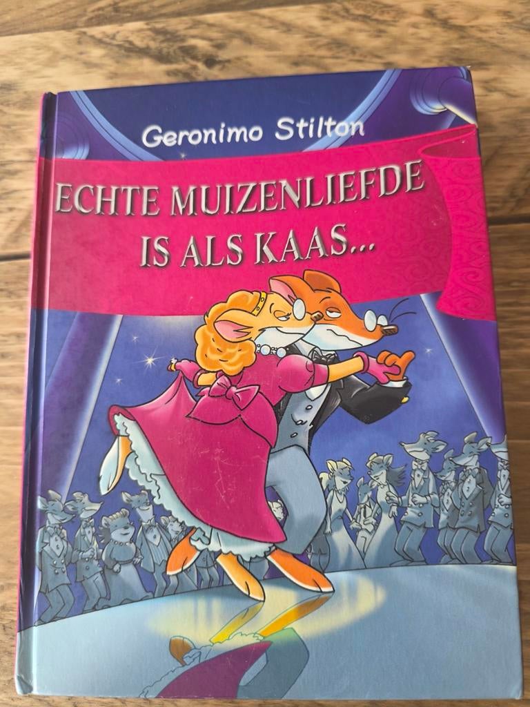 Geronimo Stilton - Echte muizenliefde is als kaas..., Fictie algemeen, Geronimo Stilton, Ophalen of Verzenden, Zo goed als nieuw