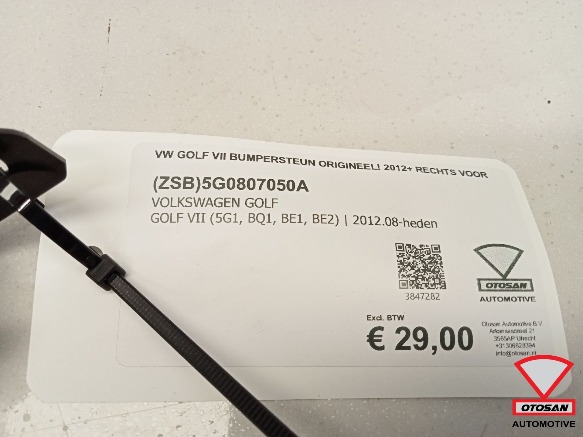 VW Golf 7 VII Bumpersteun Origineel! 2012+ Rechts Voor, Auto-onderdelen, Gebruikt, Volkswagen, Volkswagen AG, Bumper