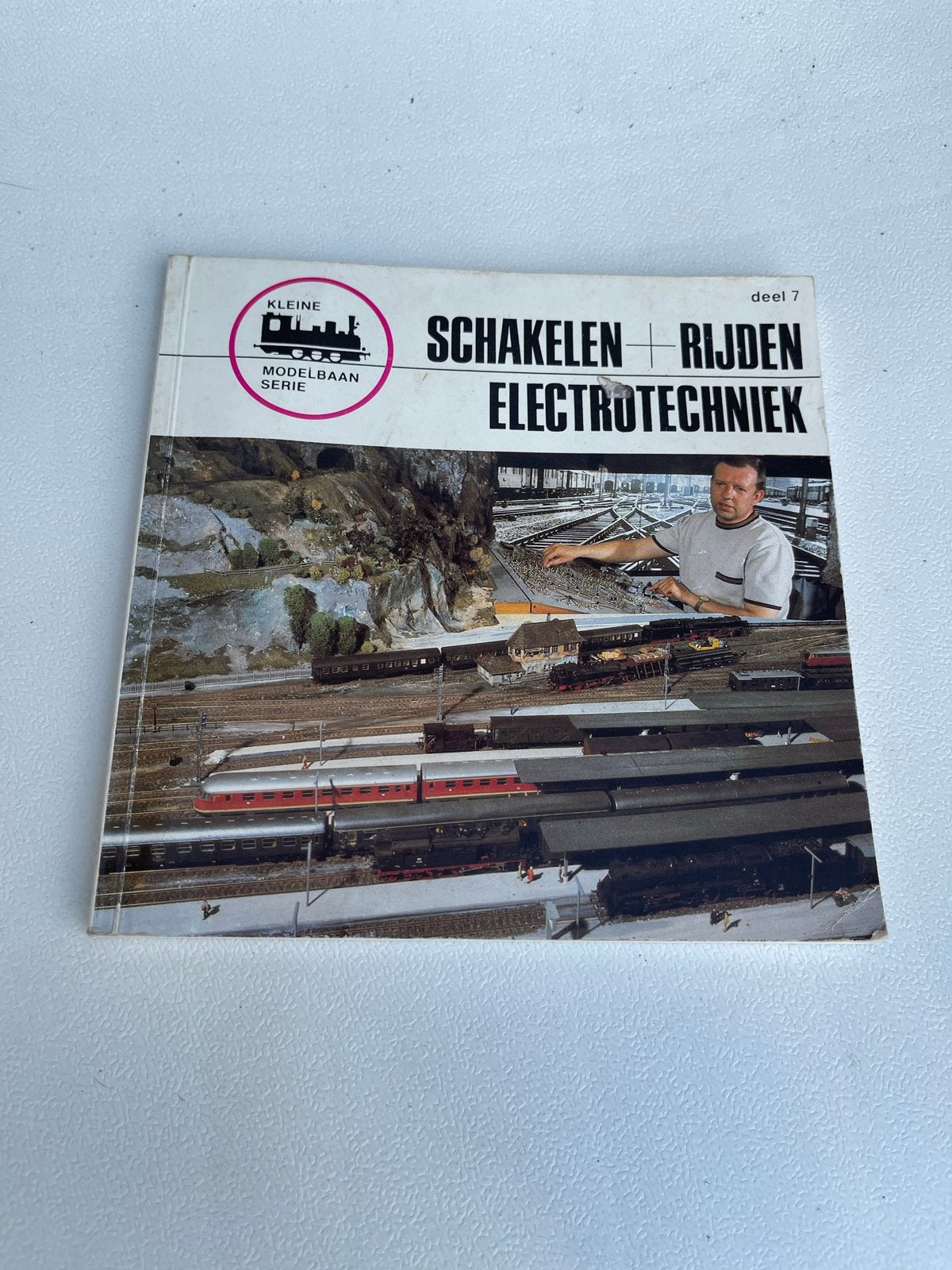 Kleine Modelbaan Serie Deel 7: Schakelen, Rijden, Electrotec, Ophalen of Verzenden, Gebruikt, Boek, Tijdschrift of Catalogus