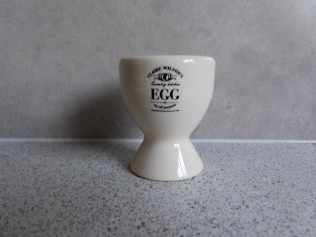 Eierdop 5,5 cm. hoog EGG Country Kitchen Claire Wilson, Overige merken, Overige typen, Ophalen of Verzenden, Zo goed als nieuw