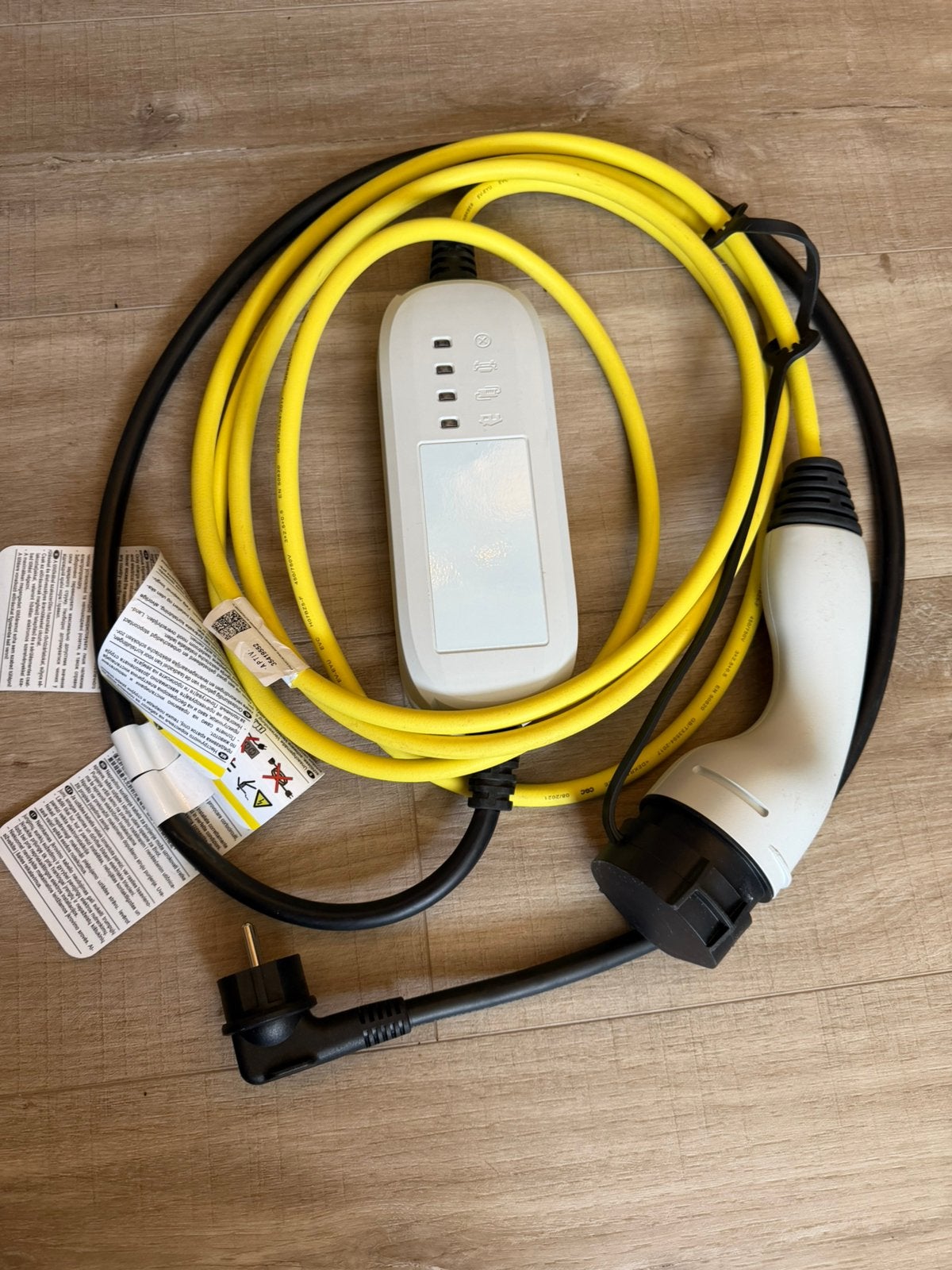 ** Originele Audi/VW/Skoda Type 2 - Schuko Laadkabel 230V **, Auto diversen, Ophalen of Verzenden, Nieuw, Laadkabel