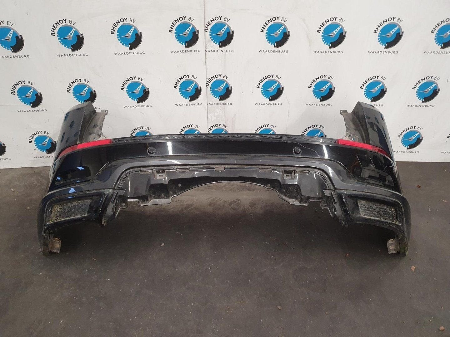 LANDROVER DISCOVERY SPORT L550 P300e HYBRID 4WD  BUMPER ACHT, Gebruikt, Ophalen of Verzenden, Stiba lid, Achter