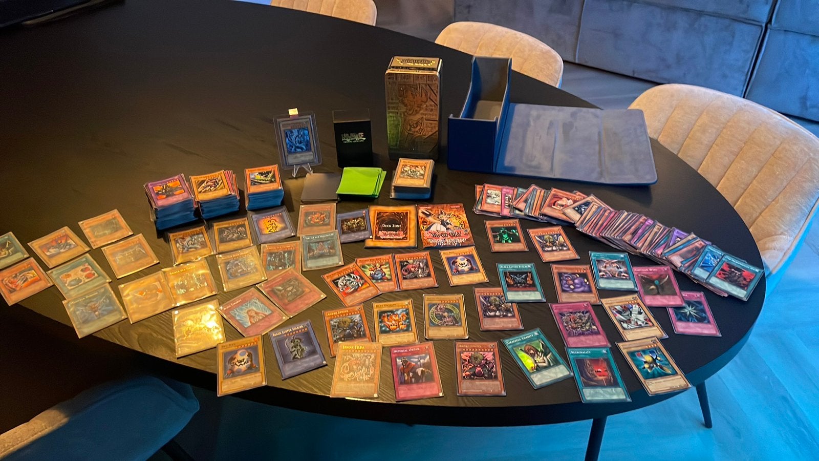 Yu-Gi-Oh verzameling 500+ kaarten/ 1st  Blue-Eyes (pokemon), Ophalen, Zo goed als nieuw