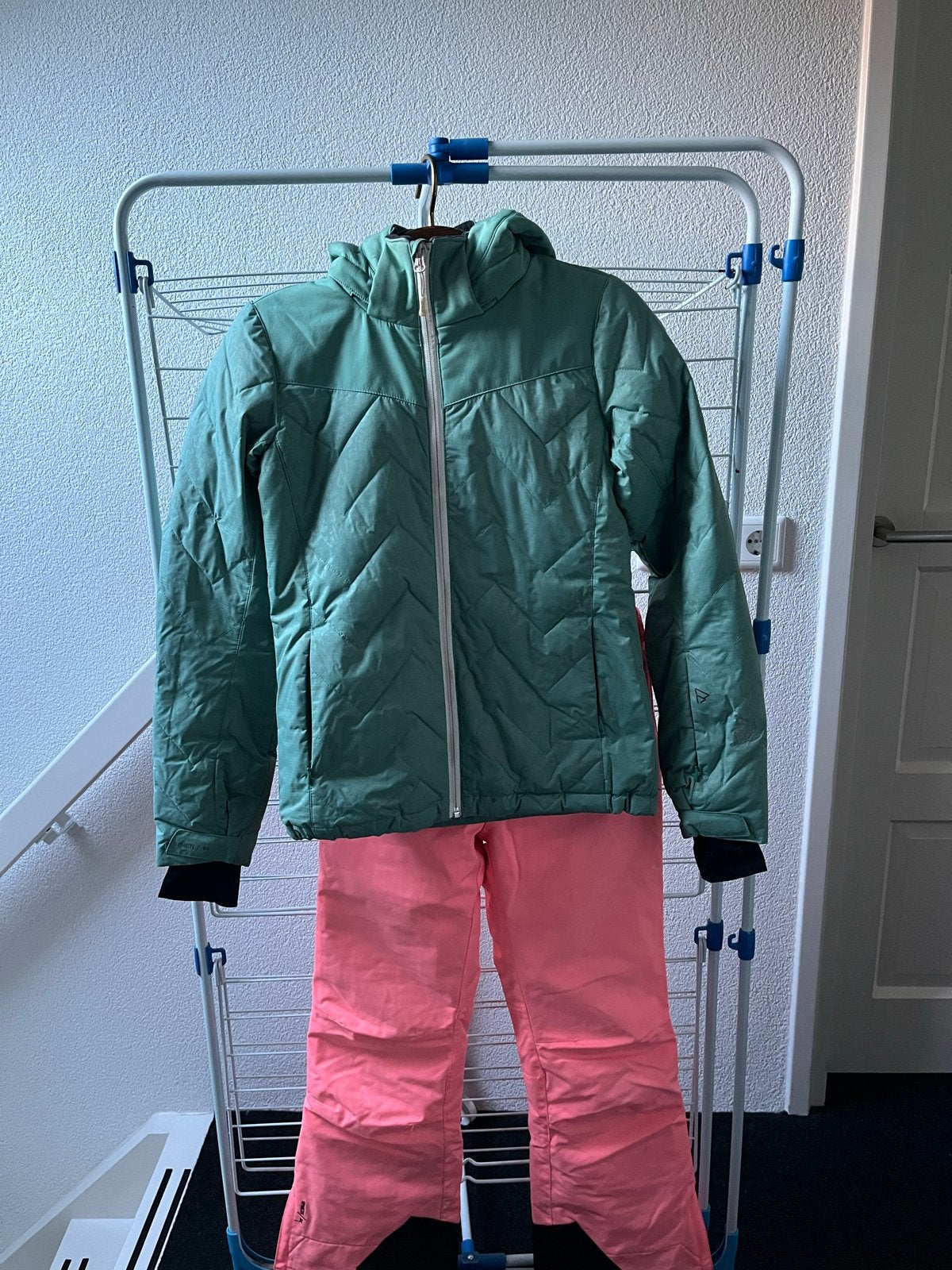 Brunotti ski-jas groen en skibroek roze maat 164, Ophalen of Verzenden, Gedragen, Maat 34 (XS) of kleiner, Pak