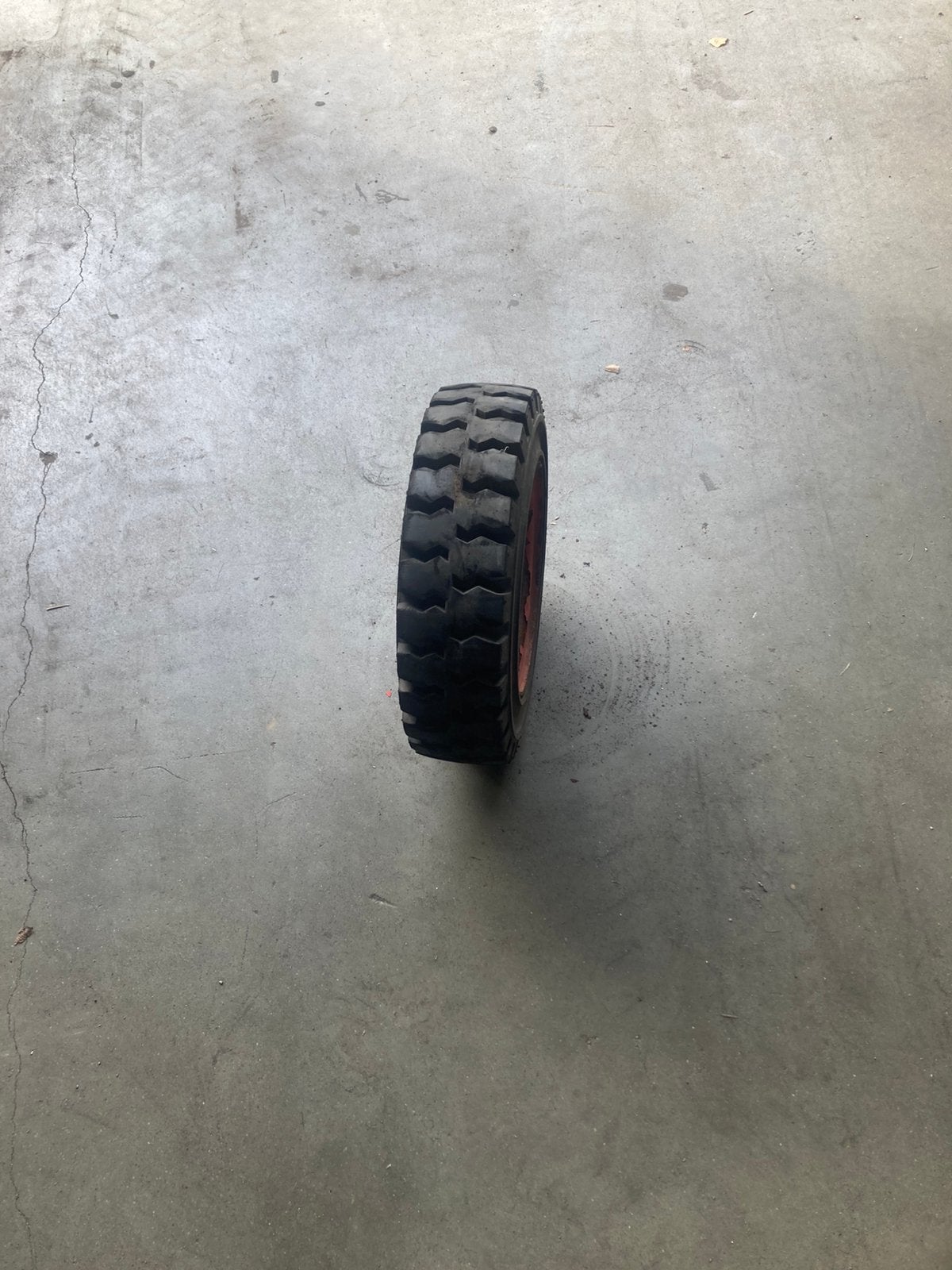 Te koop heftruck wielen, Doe-het-zelf en Verbouw, Ophalen, Gebruikt