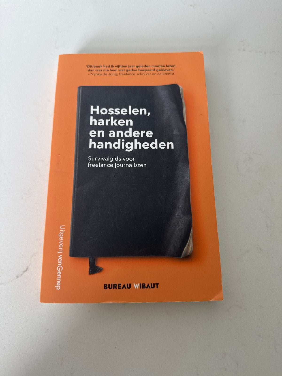 Hosselen, harken en andere handigheden - Survivalgids, Ophalen of Verzenden, Gelezen, Nederland
