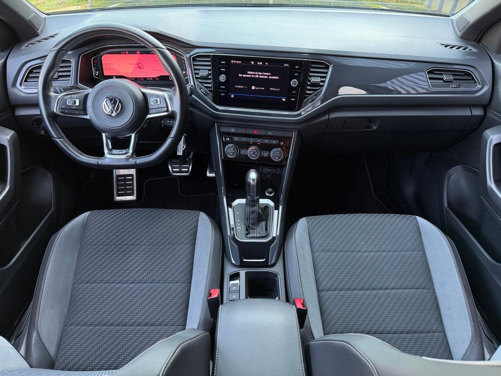 Volkswagen T-Roc 1.5 TSI DSG Sport R-Line Virtual ACC Full O, Auto's, Volkswagen, Zwart, 4 cilinders, 150 pk, Origineel Nederlands