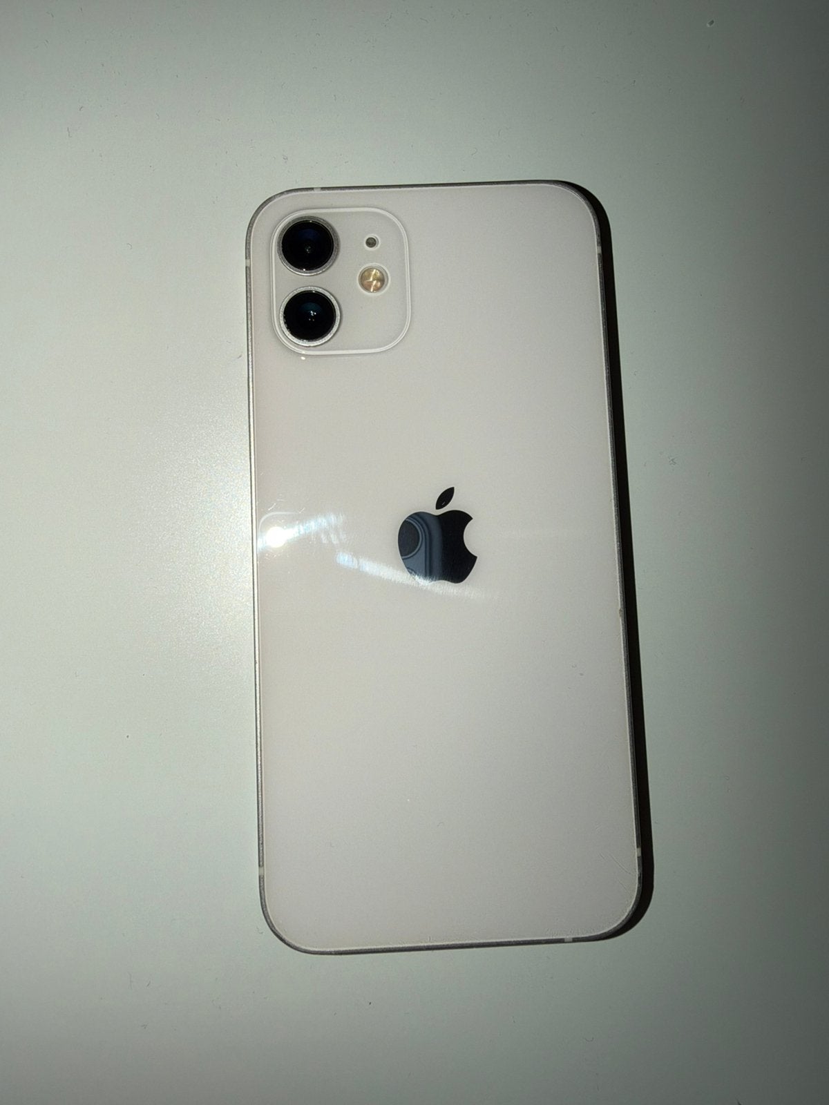 Foto 7 van Apple iphone 12 / 100%