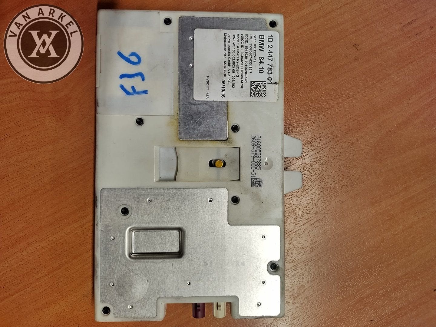 Antenne versterker F36 2447783, Ophalen of Verzenden, -, -, -