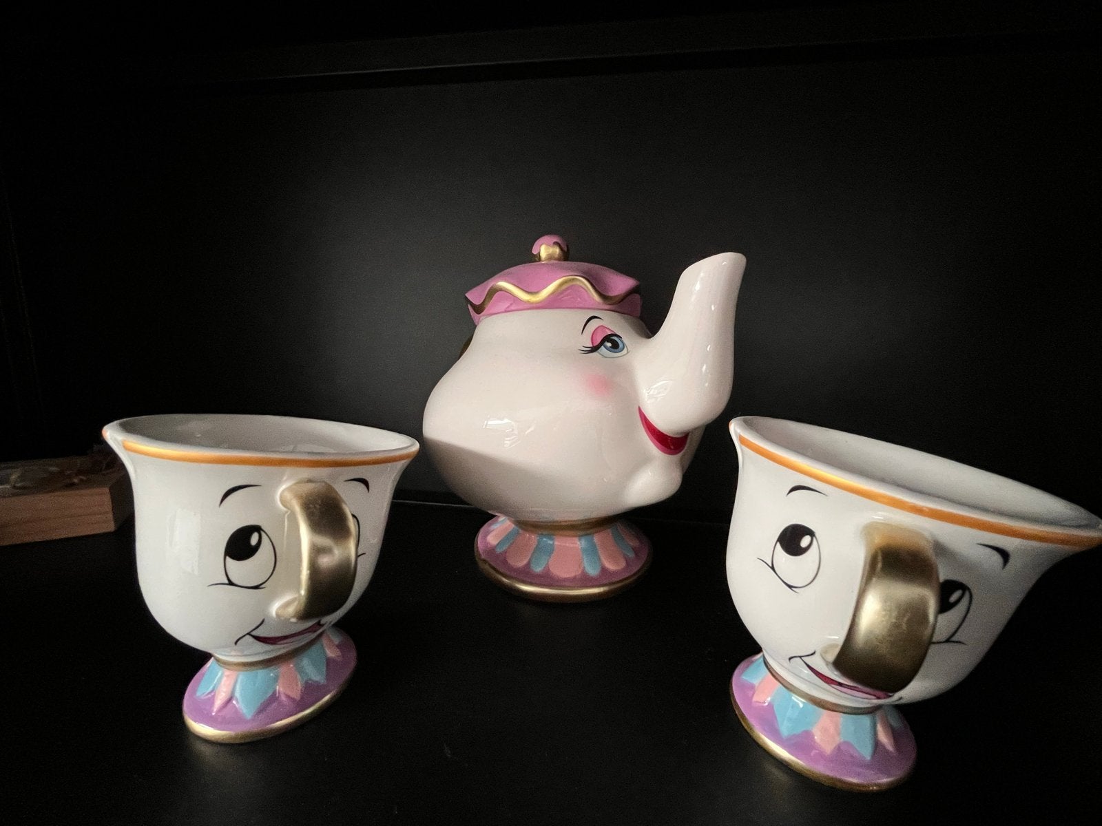 Primark Disney Belle en het Beest theepot tuit 2 Chip kopjes, Ophalen, Zo goed als nieuw, Meerkleurig, Steen/keramiek