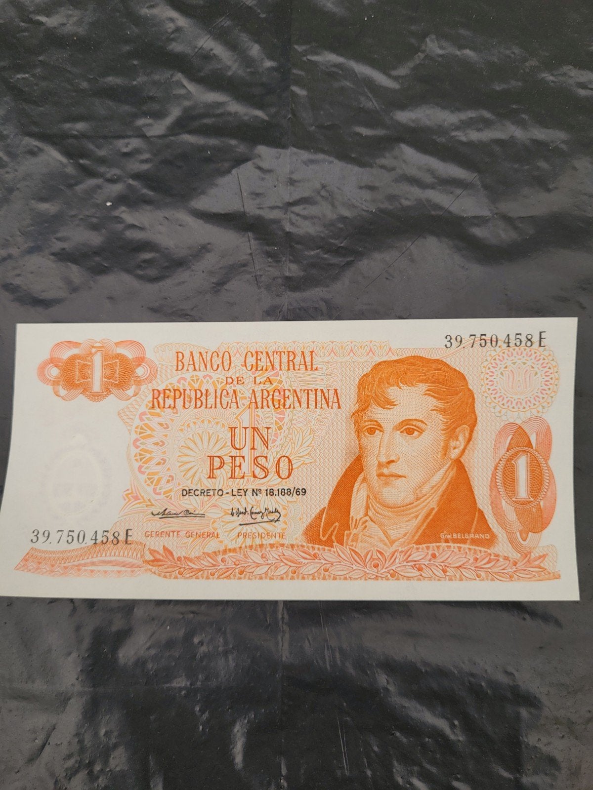 Argentinië- Un Peso (B2), Postzegels en Munten, Bankbiljetten | Amerika, Ophalen of Verzenden, Zuid-Amerika