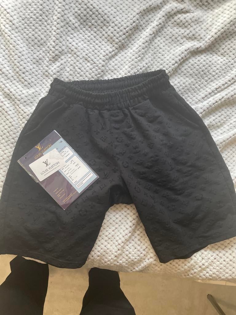 Louis Vuitton set: T-shirt en korte broek, Kleding | Heren, Ophalen, Nieuw, Overige maten, Zwart