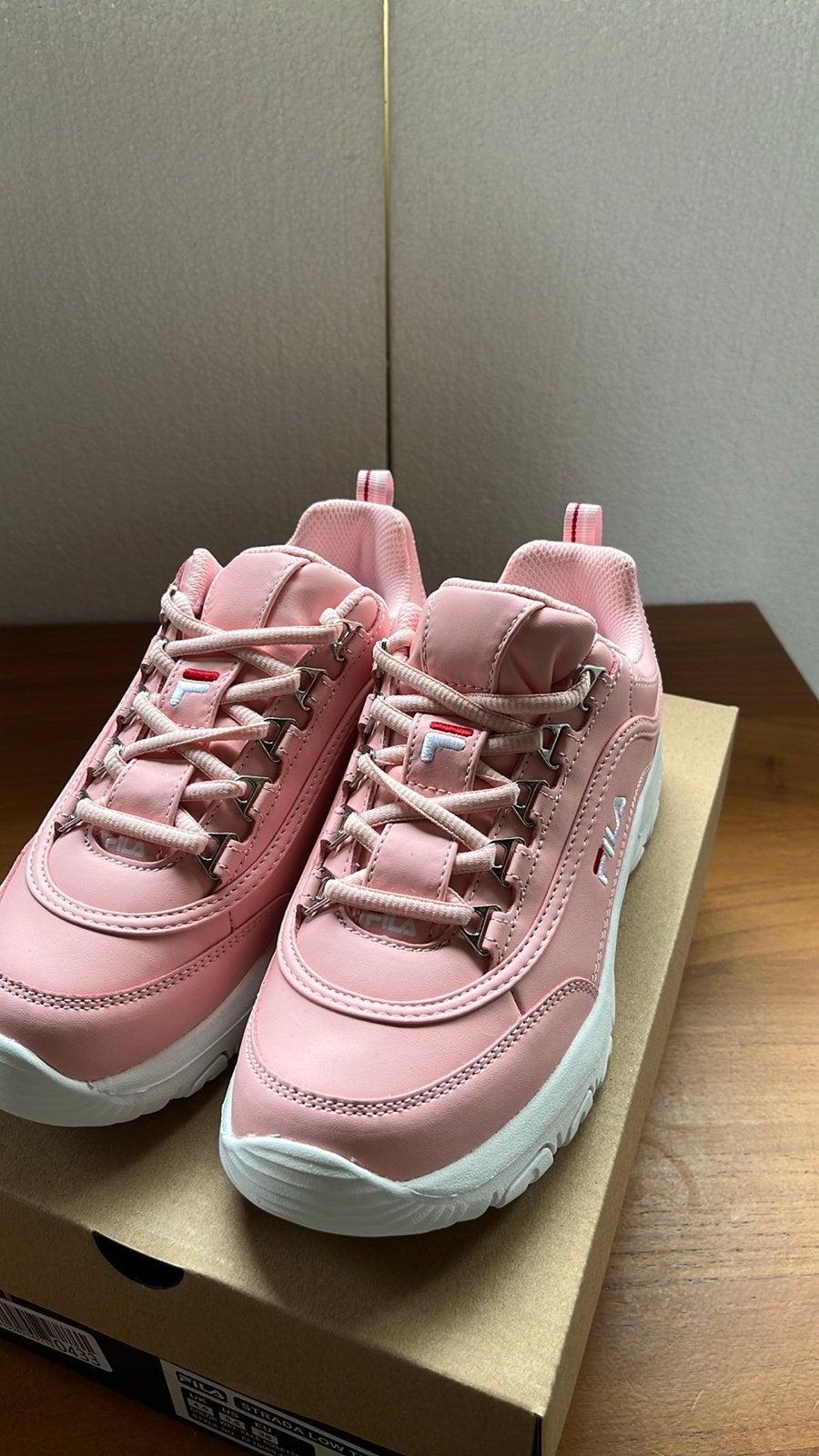 Nieuwe Fila Strada Sneakers Maat 38 - Roze, Ophalen of Verzenden, Nieuw, Roze, Sneakers of Gympen