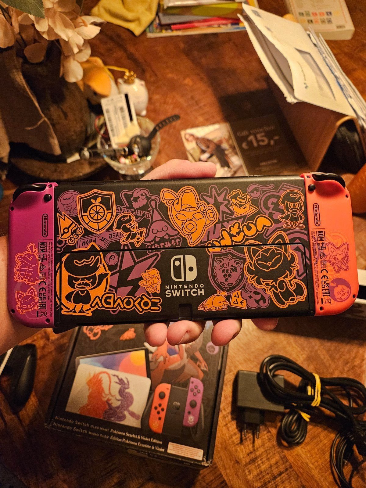 Foto 5 van Nintendo switch oled pokemon scarlet en violet editie