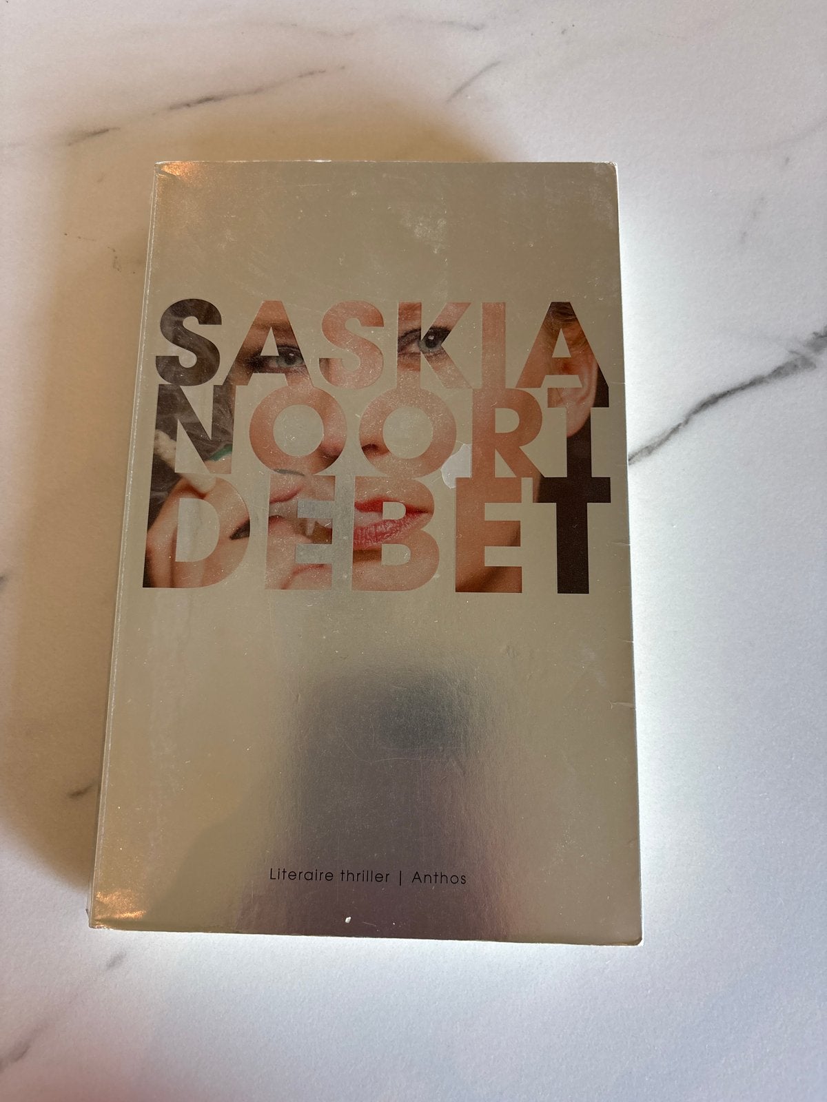 Saskia Noort - Debet (Literaire thriller), Boeken, Ophalen of Verzenden, Gelezen, Nederland