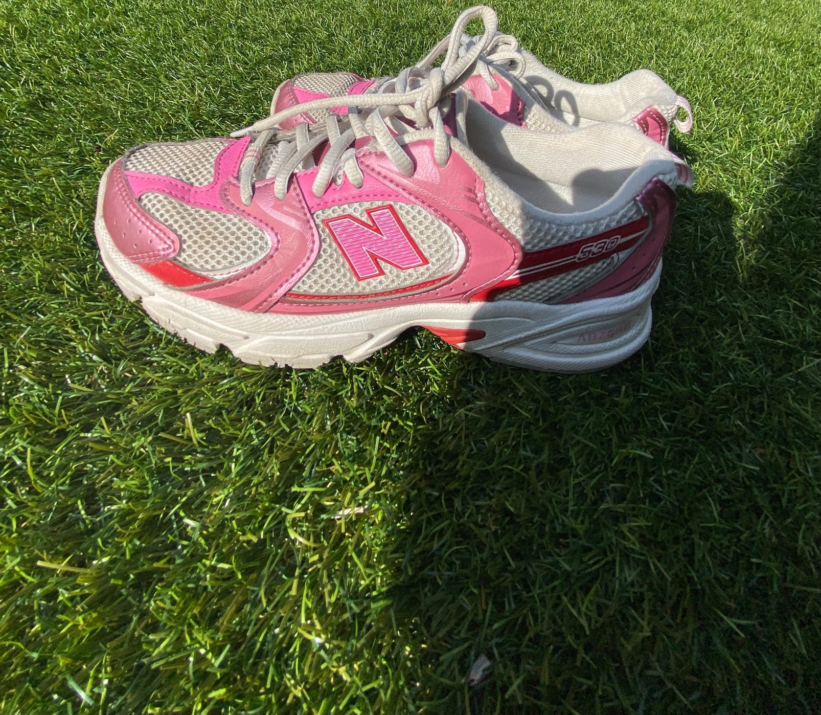New balance 36 roze/rood, Kinderen en Baby's, Kinderkleding | Schoenen en Sokken, Ophalen, Zo goed als nieuw, Meisje