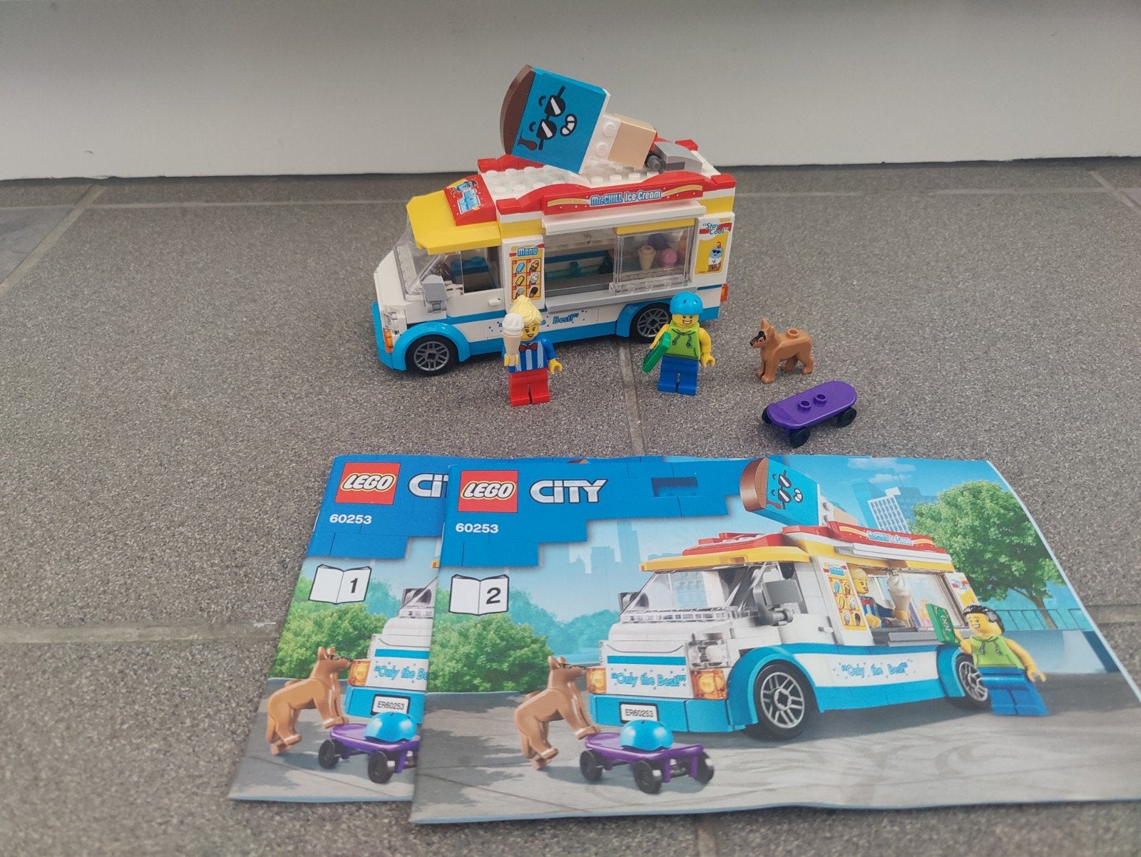 Lego City 60253 ijsco wagen ijsjeskraam, Kinderen en Baby's, Speelgoed | Duplo en Lego, Ophalen of Verzenden, Zo goed als nieuw