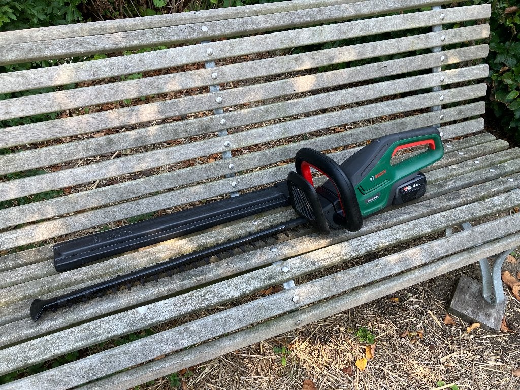 Heggenschaar Bosch 18V UniversalHedgeCut met batterij 3 Ah, Ophalen, Gebruikt, Accu, Bosch