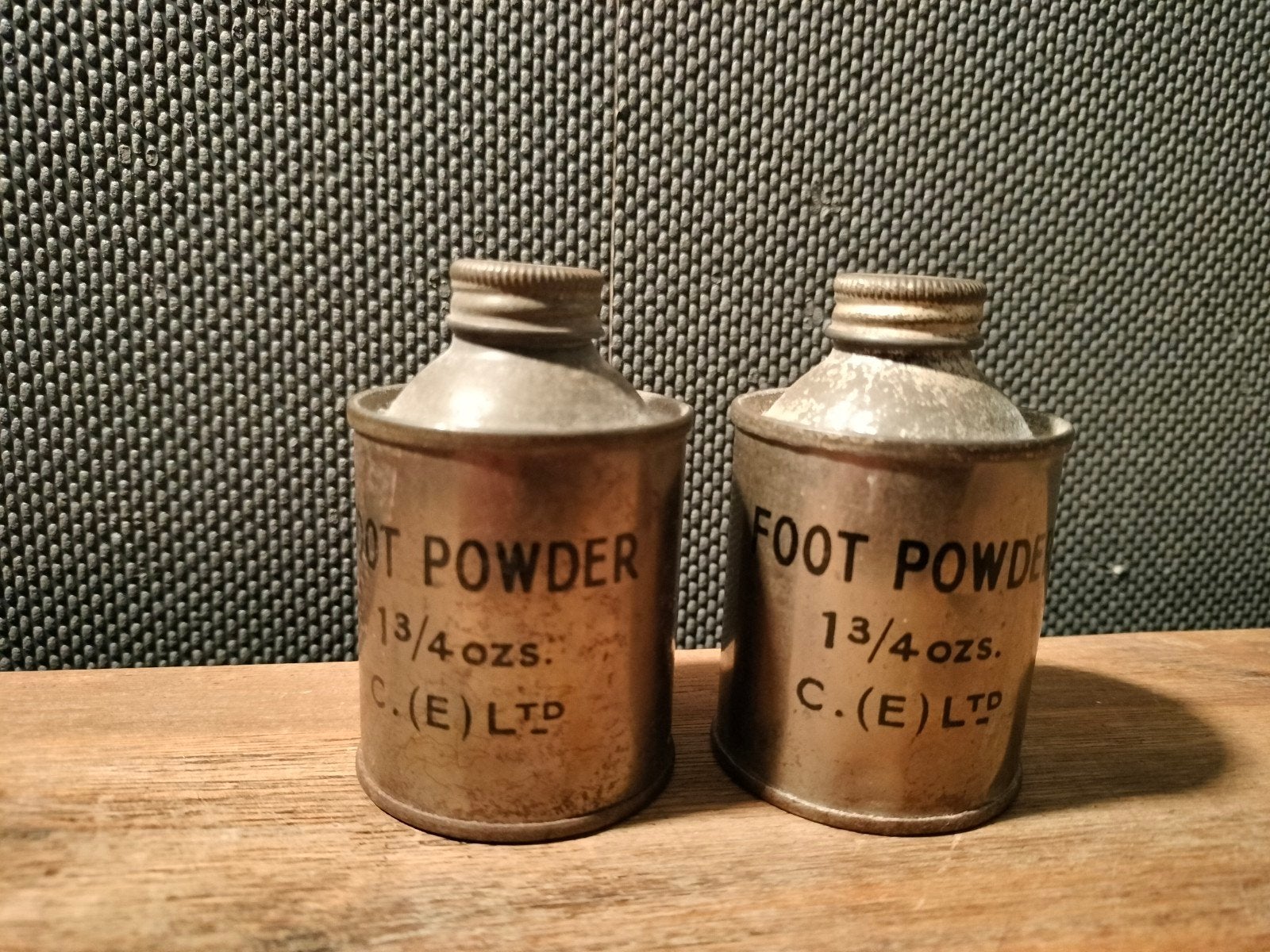 Blikjes voetpoeder foot powder WO Ii, Ophalen of Verzenden, Overige soorten, Engeland, Overige typen