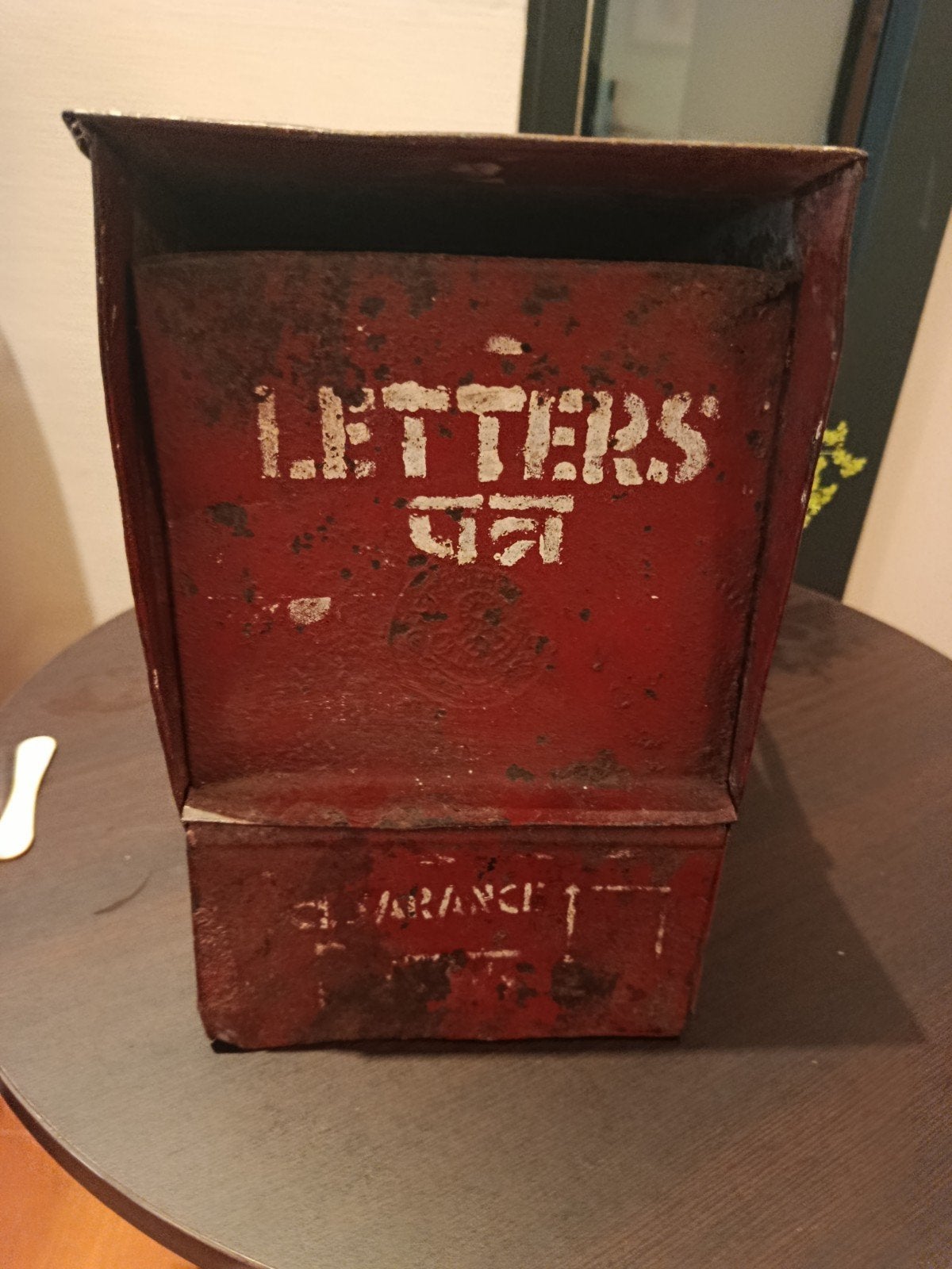 Vintage Industriële Metalen Bak "LETTERS 97" - Rood, Ophalen