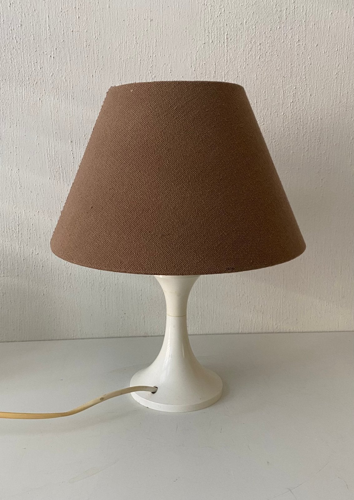 Hala Zeist tulp-voet kleine tafellamp , Space Age jaren 70