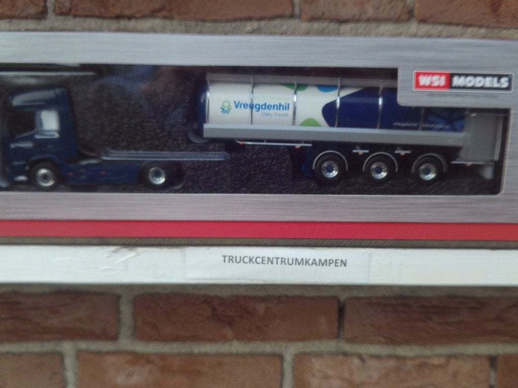 WSI  Daf  XF  SH  4 x 2  van  Vreugdenhil., Hobby en Vrije tijd, Modelauto's | 1:50, Ophalen of Verzenden, Nieuw, Bus of Vrachtwagen