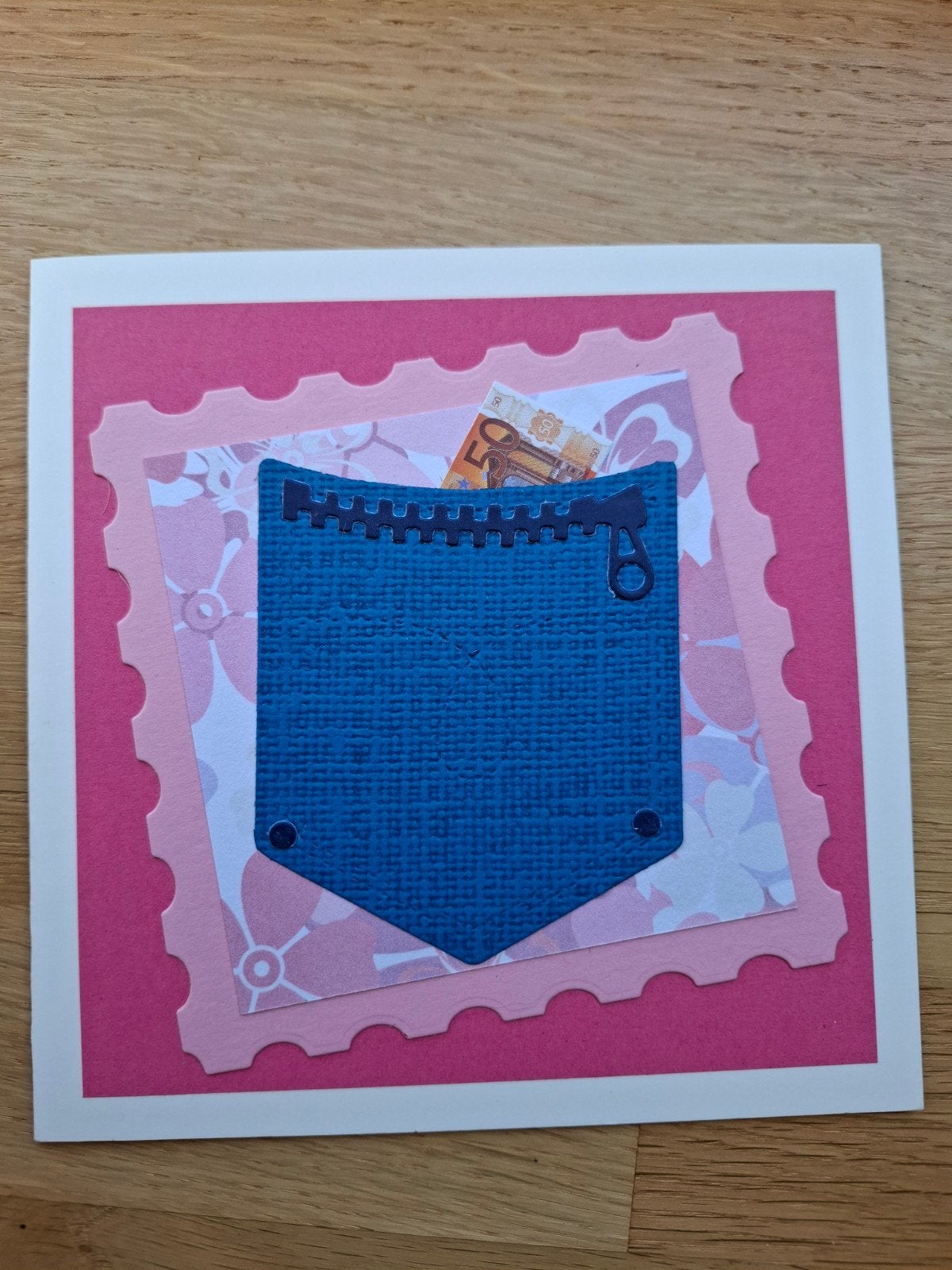 Zelfgemaakte kaart die ook als geldzak te gebruiken.is, Hobby en Vrije tijd, Ophalen of Verzenden, Nieuw