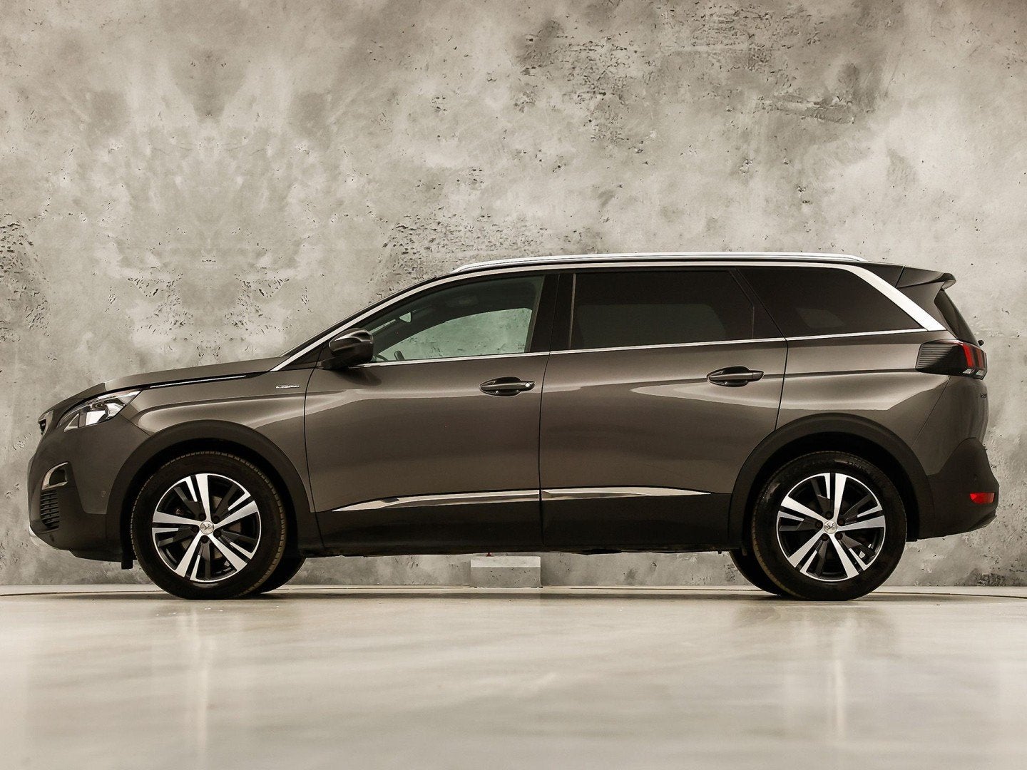 Peugeot 5008 1.2 PureTech GT-Line 7 Persoons (PANORAMADAK, A, Auto's, Voorwielaandrijving, 12 maanden, Lichtsensor, 1199 cc