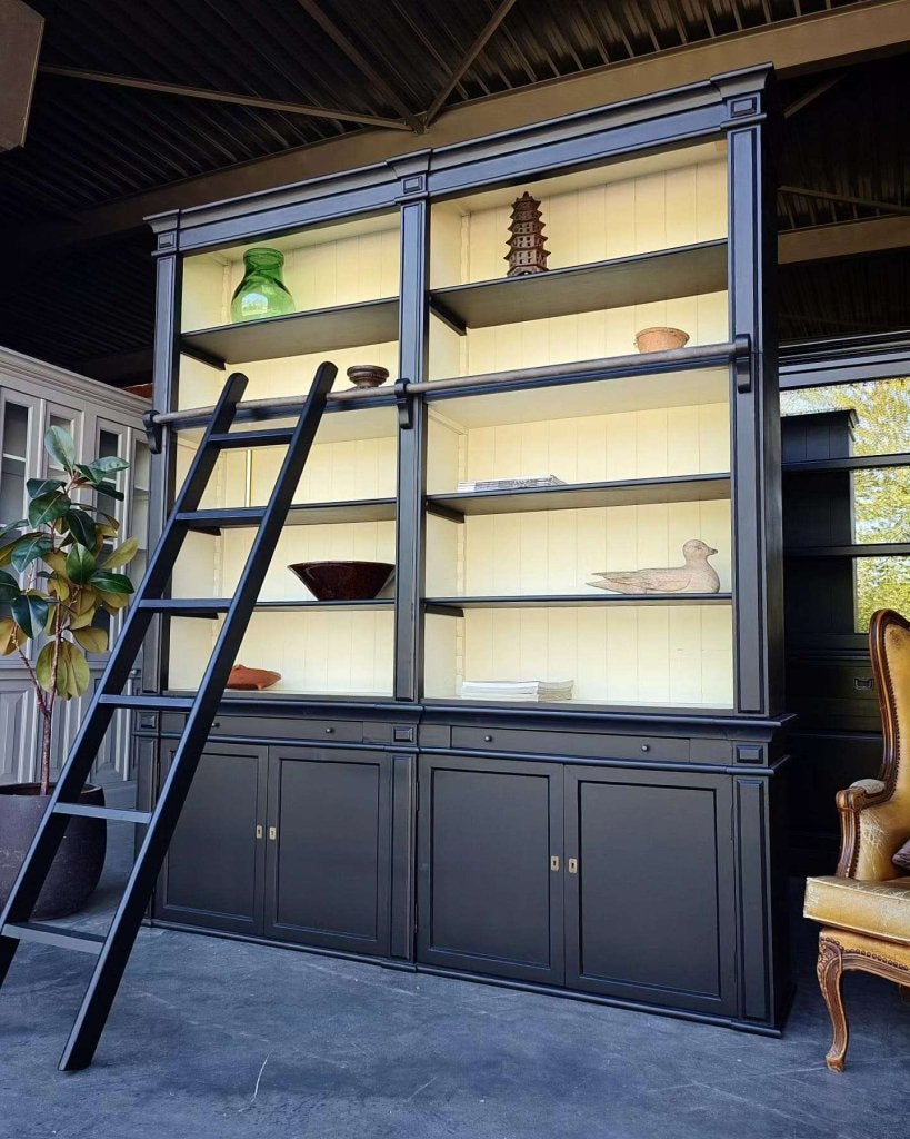 Hoge zwarte Boekenkast | Bibliotheekkast met ladder #1219