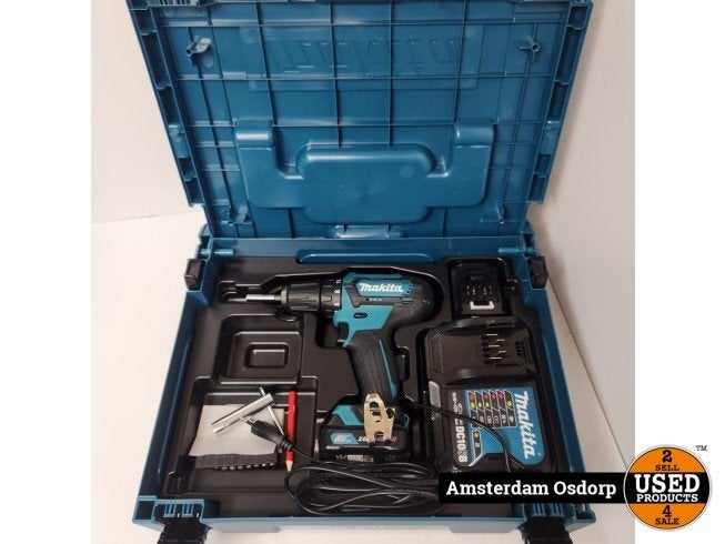 Makita DF333DSAJ + 2 accu's + Lader | Zeer nette staat