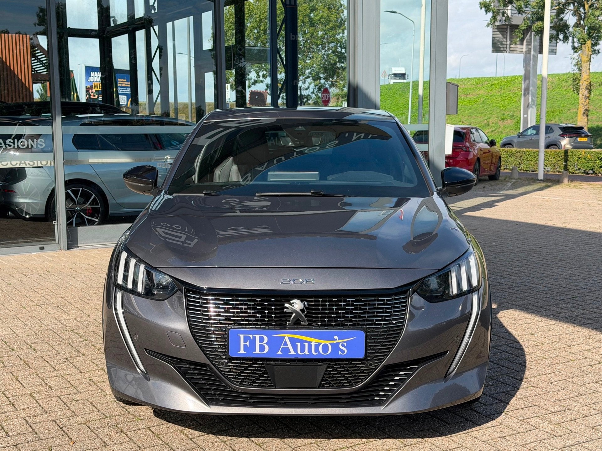 Peugeot 208 1.2 PureTech GT Airco Lmv Cruise Navi Camera, Auto's, Gebruikt, Zwart, 1199 cc, 1133 kg