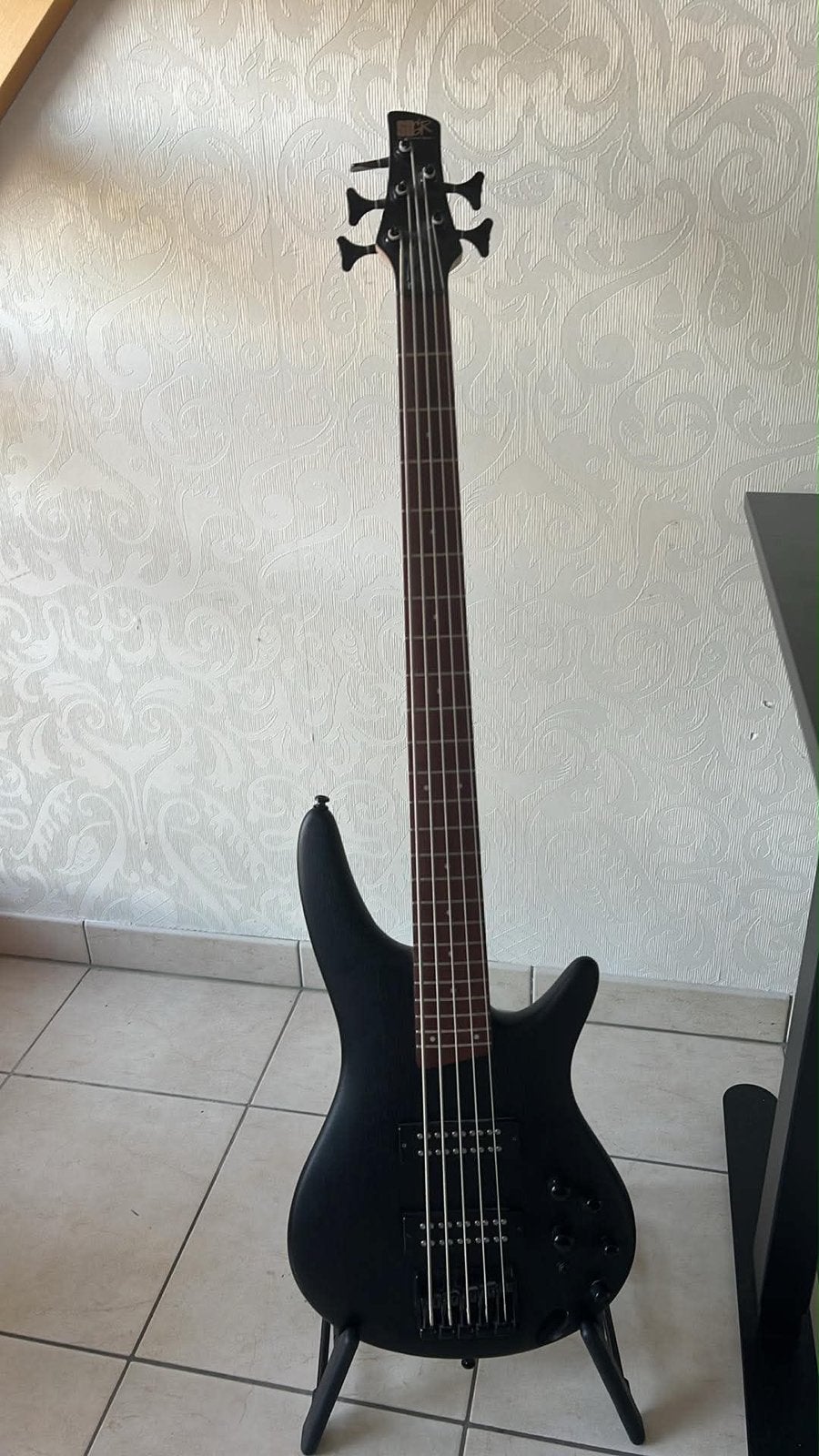 Ibanez SDGR 305 5-snarige basgitaar - Zwart, Ophalen, Gebruikt, Elektrisch, 5-snarig