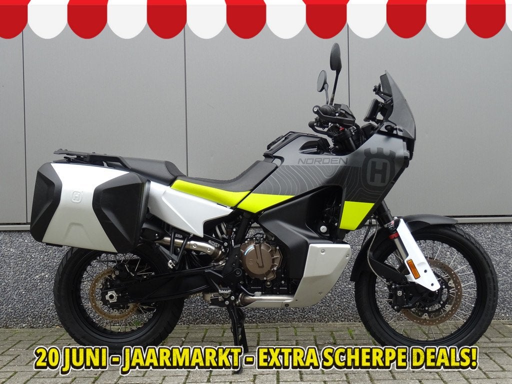 Husqvarna NORDEN 901 (bj 2022), Bedrijf, 900 cc, Toermotor