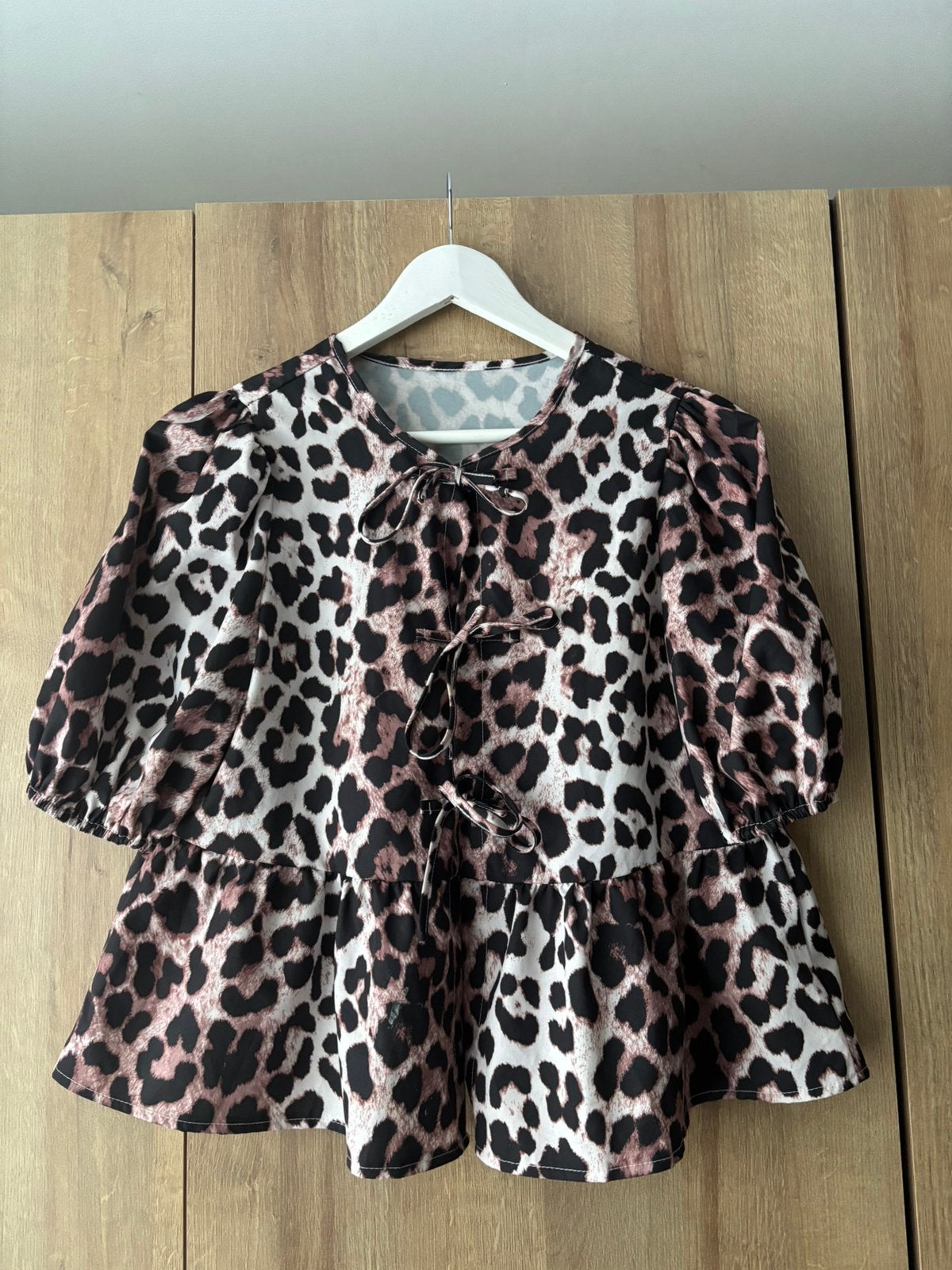Panter blouse met strikjes maat S shein, Ophalen of Verzenden, Zo goed als nieuw, Maat 36 (S), Bruin