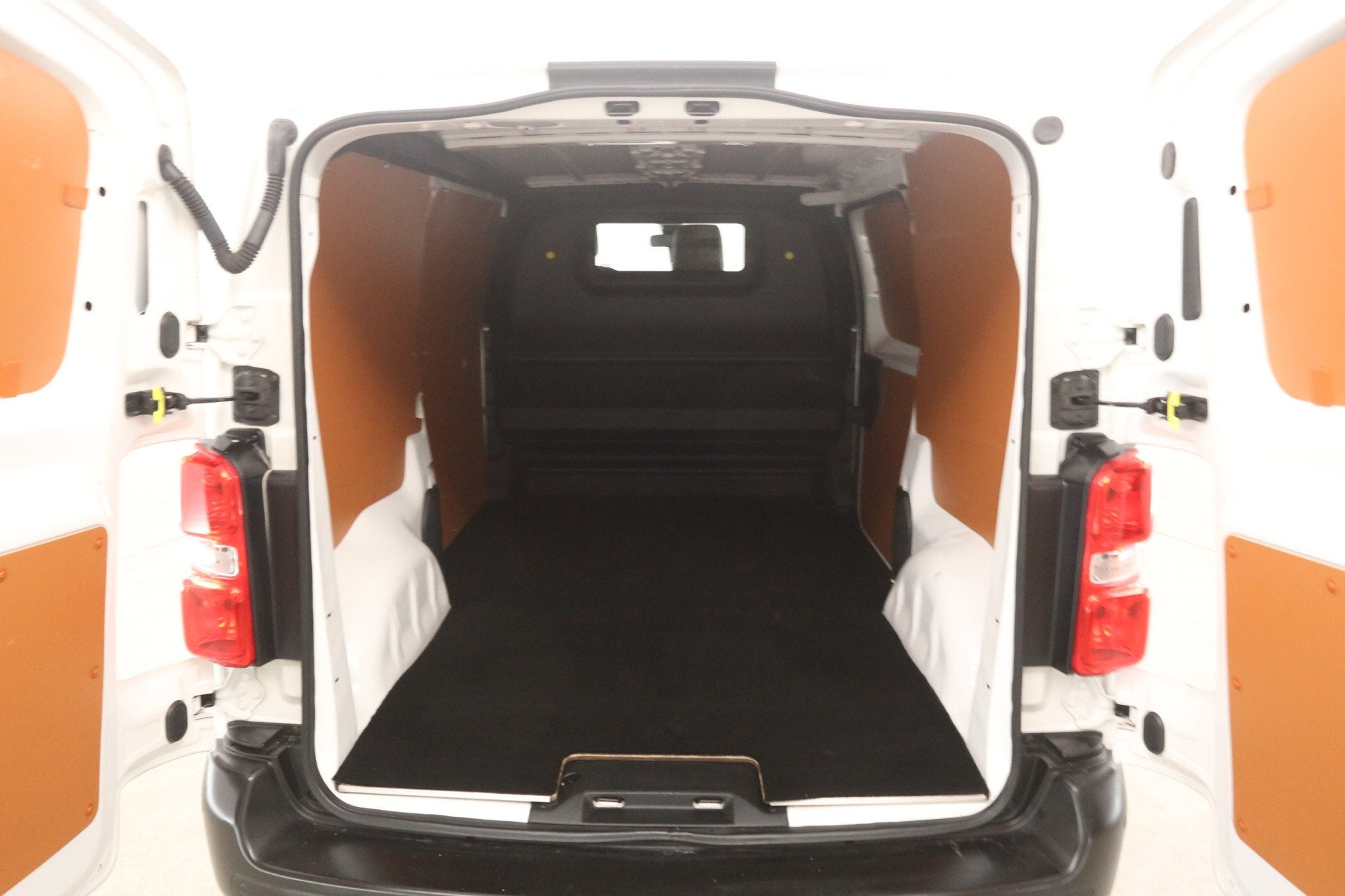 Opel Vivaro 2.0 CDTI L2H1 | Automaat | Airco | Camera | 3 Zi, Auto's, Gebruikt, Euro 6, 4 cilinders, 2000 kg
