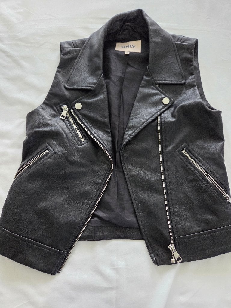 (nep) leren gilet, maat 152, Meisje, Trui of Vest, Only, Ophalen of Verzenden