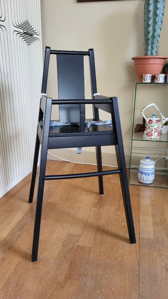 Houten Kinderstoel ~ zwart, Kinderen en Baby's, Kinderstoelen, Ophalen, Zo goed als nieuw, Overige typen, Gordel(s)