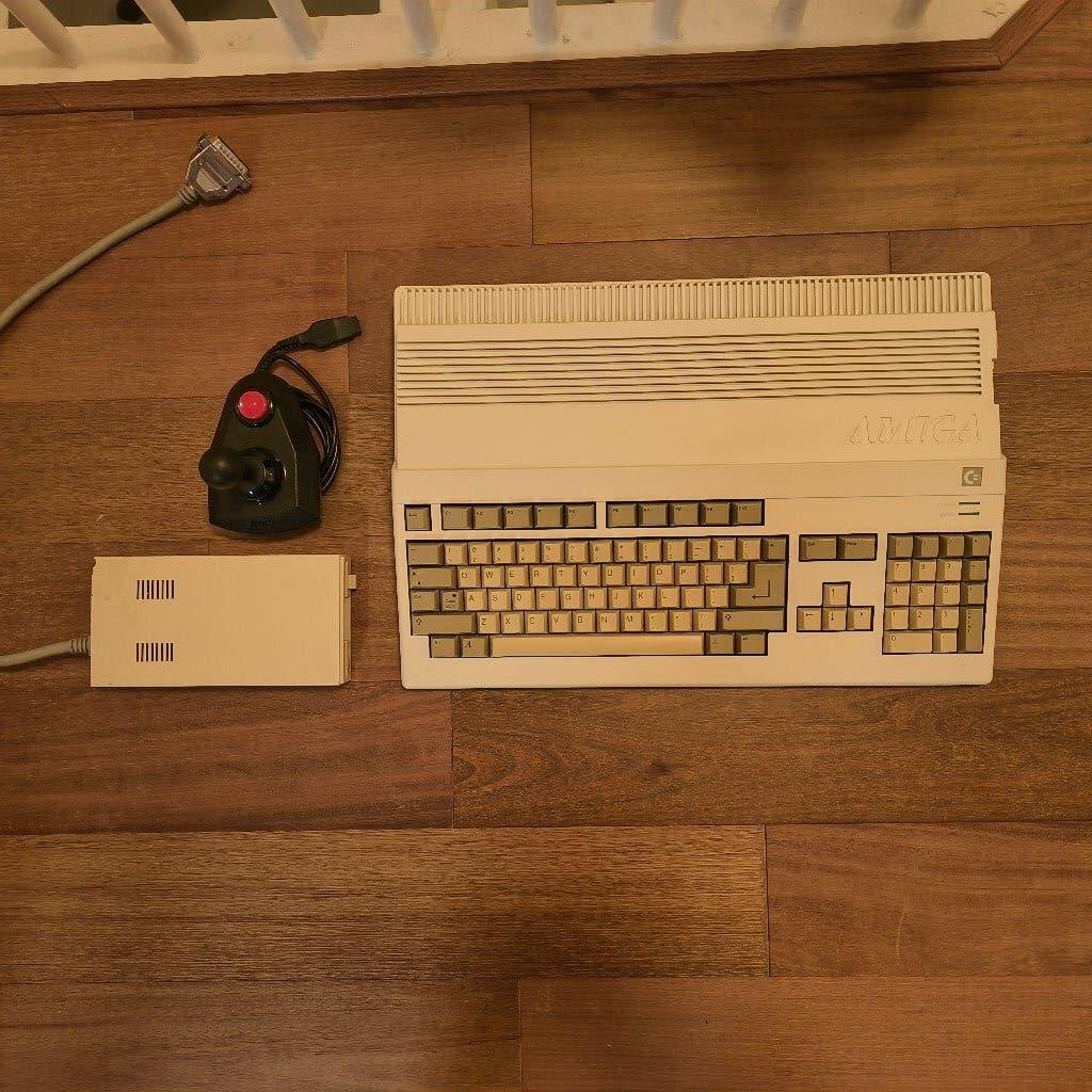Amiga 500 pakket. Incl. ext. floppydrive en arcade joystick, Computers en Software, Ophalen of Verzenden, Commodore Amiga