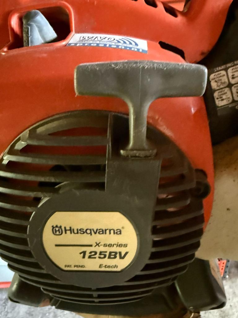 Husqvarna 125BV X-series Bladblazer - Benzine, Tuin en Terras, Bladblazers, Ophalen of Verzenden, Gebruikt, Benzine, Handgedragen