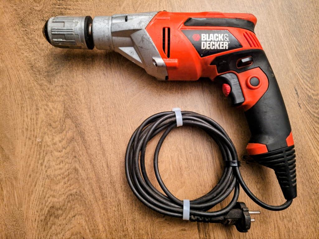 Goede Black&Decker- boormachine  Draai links&rechts om klopt, Ophalen of Verzenden