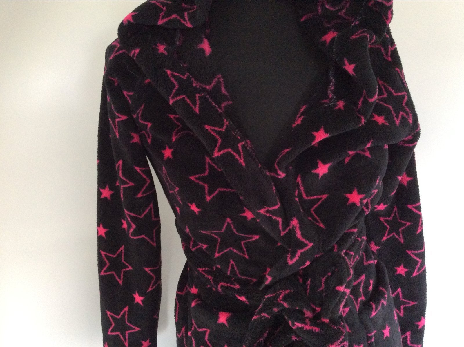 Duster Maat 146/152 - Zwart met roze sterren, Kinderen en Baby's, Ophalen of Verzenden, Zo goed als nieuw, Meisje, Nacht- of Onderkleding
