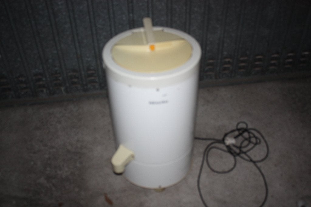 Te koop: Miele centrifuge 400W, Ophalen, Gebruikt, Minder dan 85 cm, Minder dan 4 kg