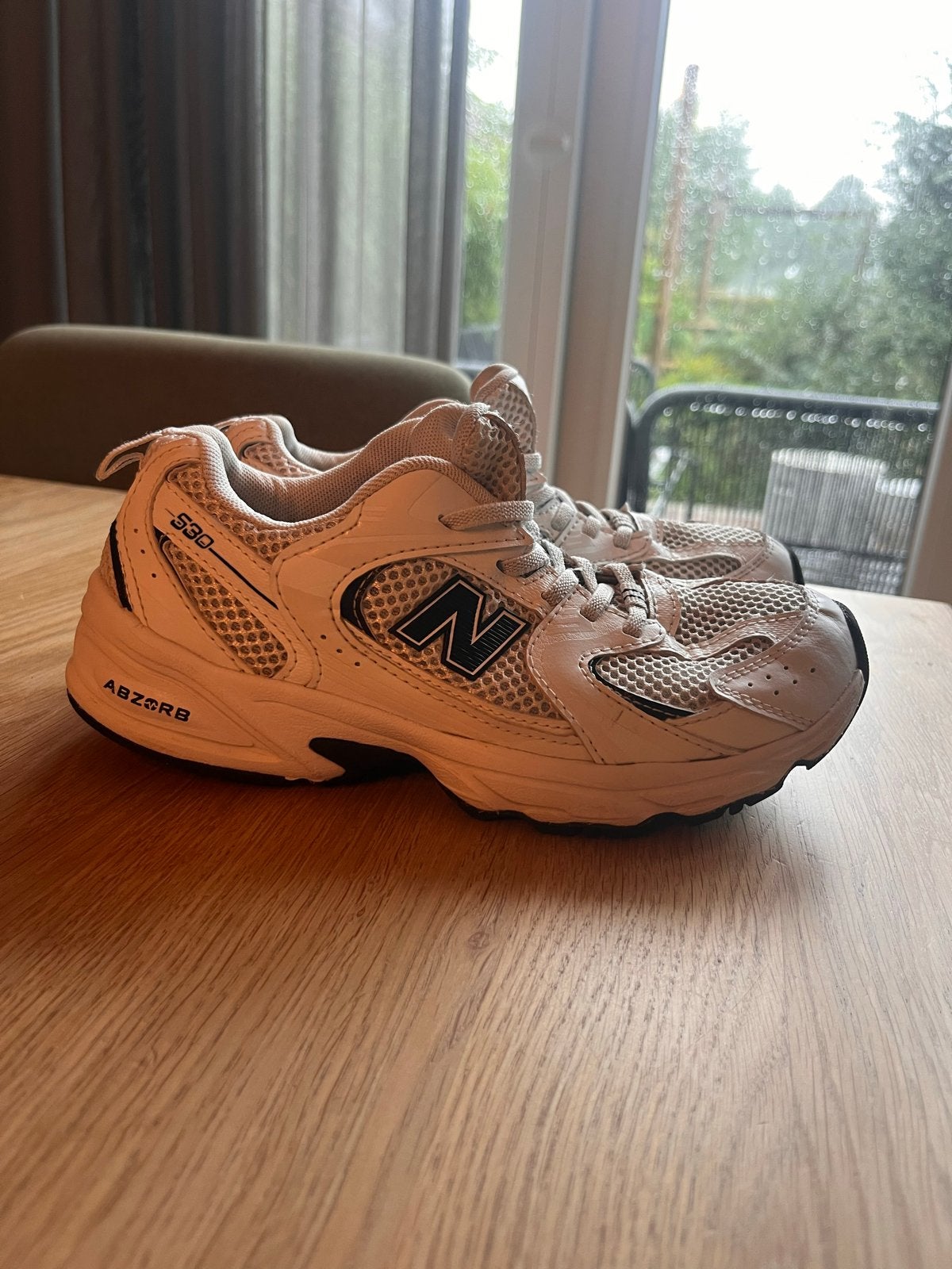 New Balance 530 sneakers, maat 35 - Zo goed als nieuw, Jongen of Meisje, Schoenen, Ophalen of Verzenden, Zo goed als nieuw